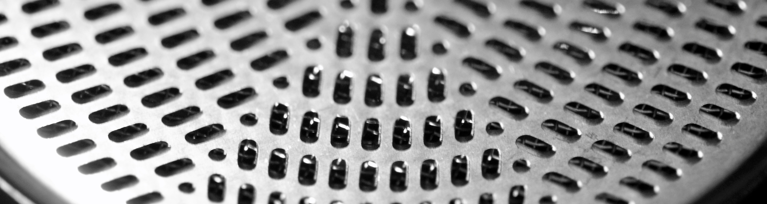 Aston Element voice over microphone close up Photo by Louis Radley